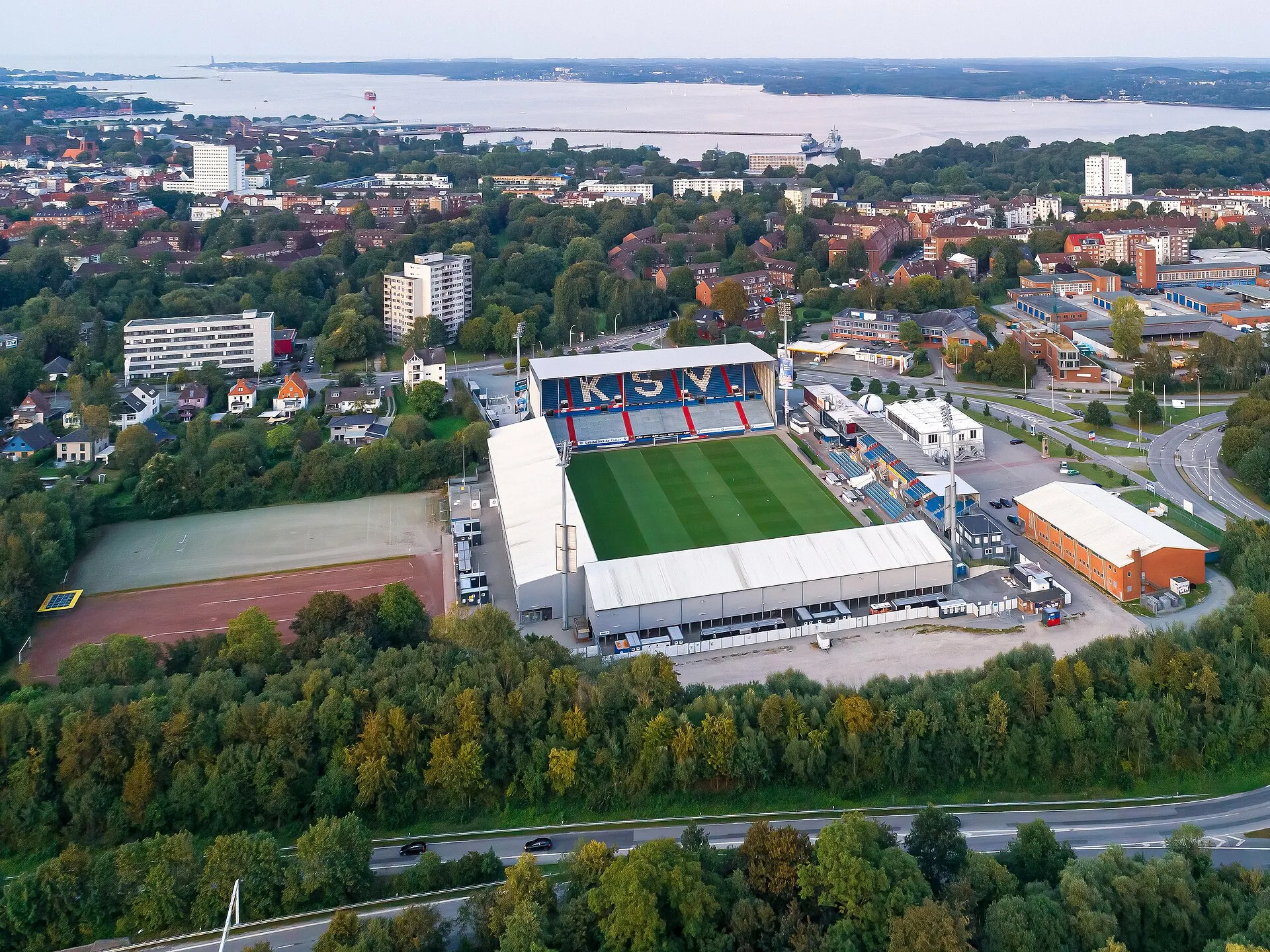 Holstein-Stadion in Kiel aus der Luft